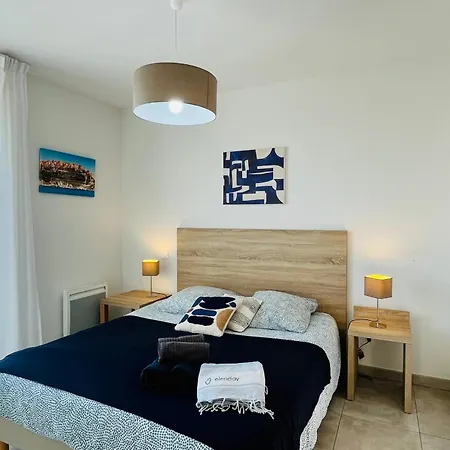 Daire Mini-villa Dans Avec Piscine T2 *