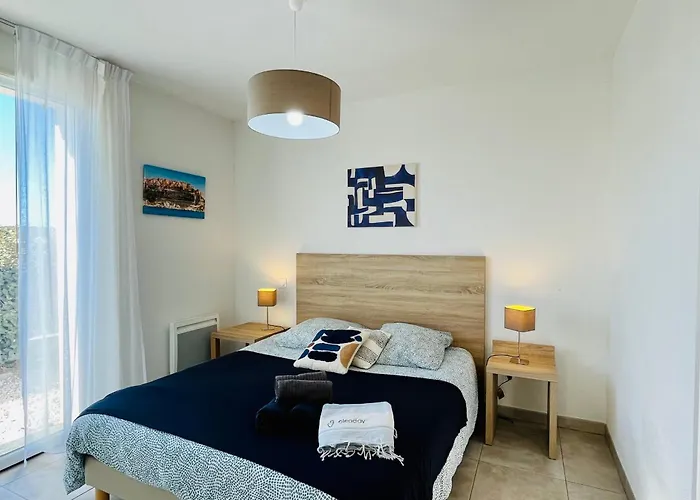 Apartmán Mini-villa Dans Avec Piscine T2 *