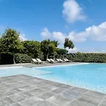 Apartamento Mini-villa Dans Avec Piscine T2 *