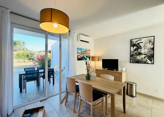 Mini-villa Dans Avec Piscine T2 Apartment *